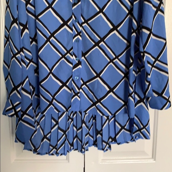 Kaari Blue pleated blouse - Picture 4 of 7